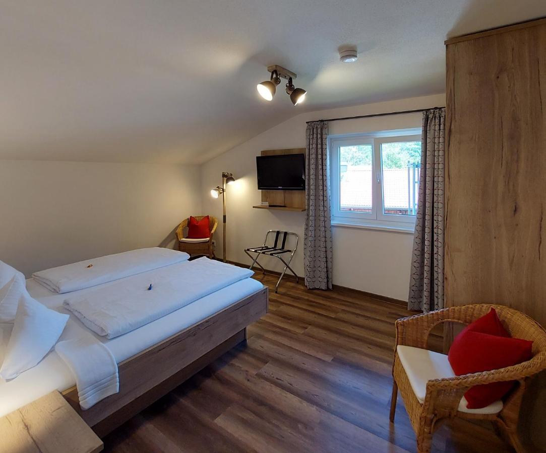 Hotel Garni Malerwinkl บาดฮินเดลัง ภายนอก รูปภาพ