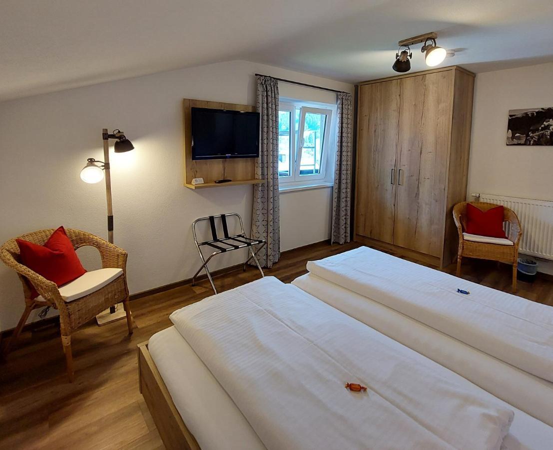 Hotel Garni Malerwinkl บาดฮินเดลัง ภายนอก รูปภาพ